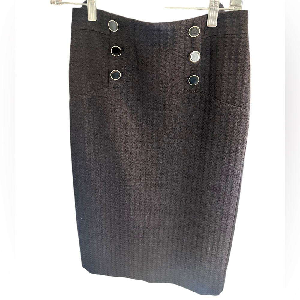 Elegant Black Pencil Skirt with Button Detail